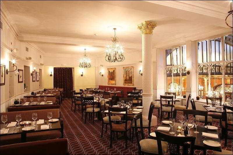 Clarion Collection Harte & Garter Hotel & Spa Уиндзор Екстериор снимка