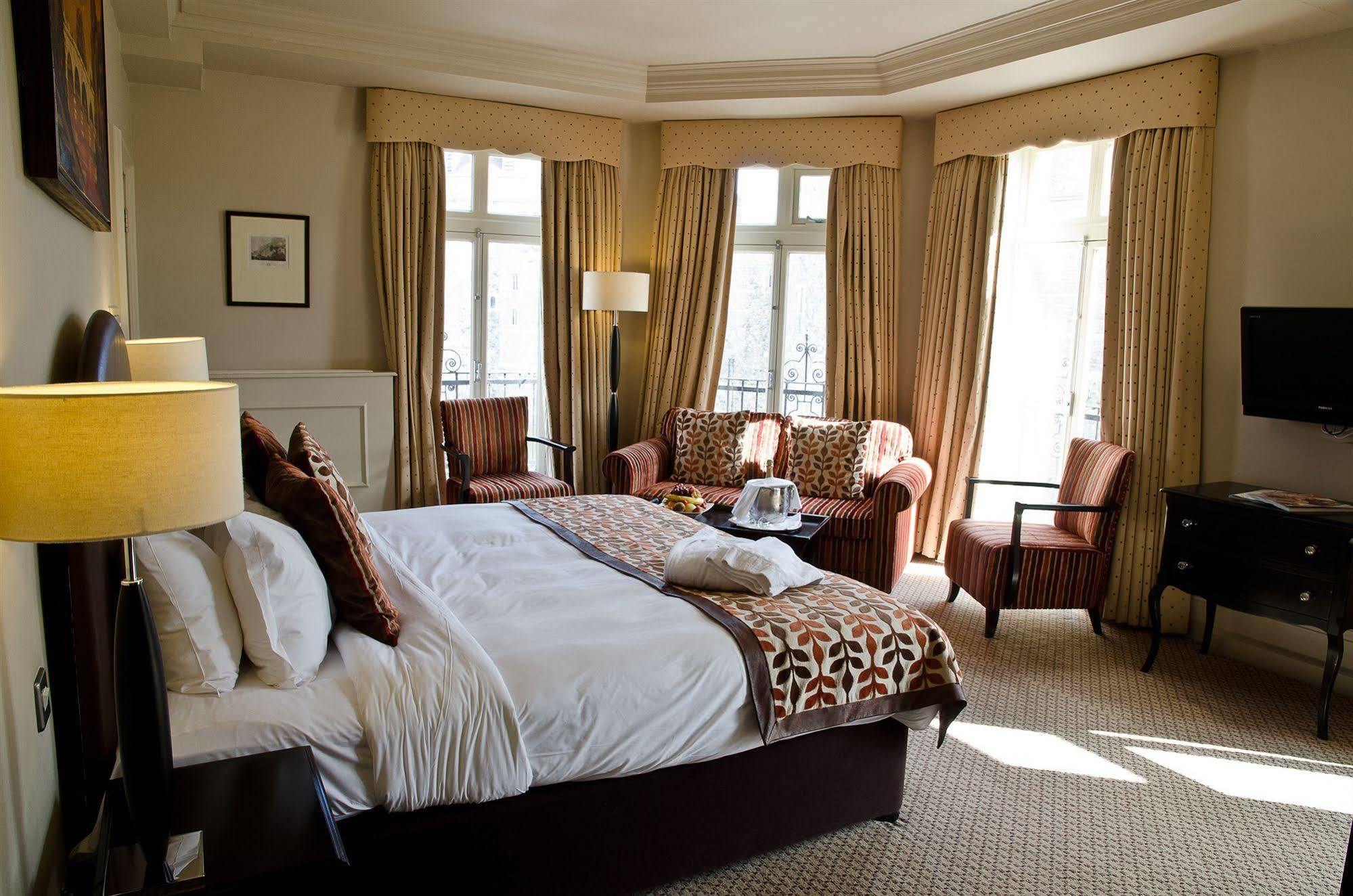 Clarion Collection Harte & Garter Hotel & Spa Уиндзор Екстериор снимка