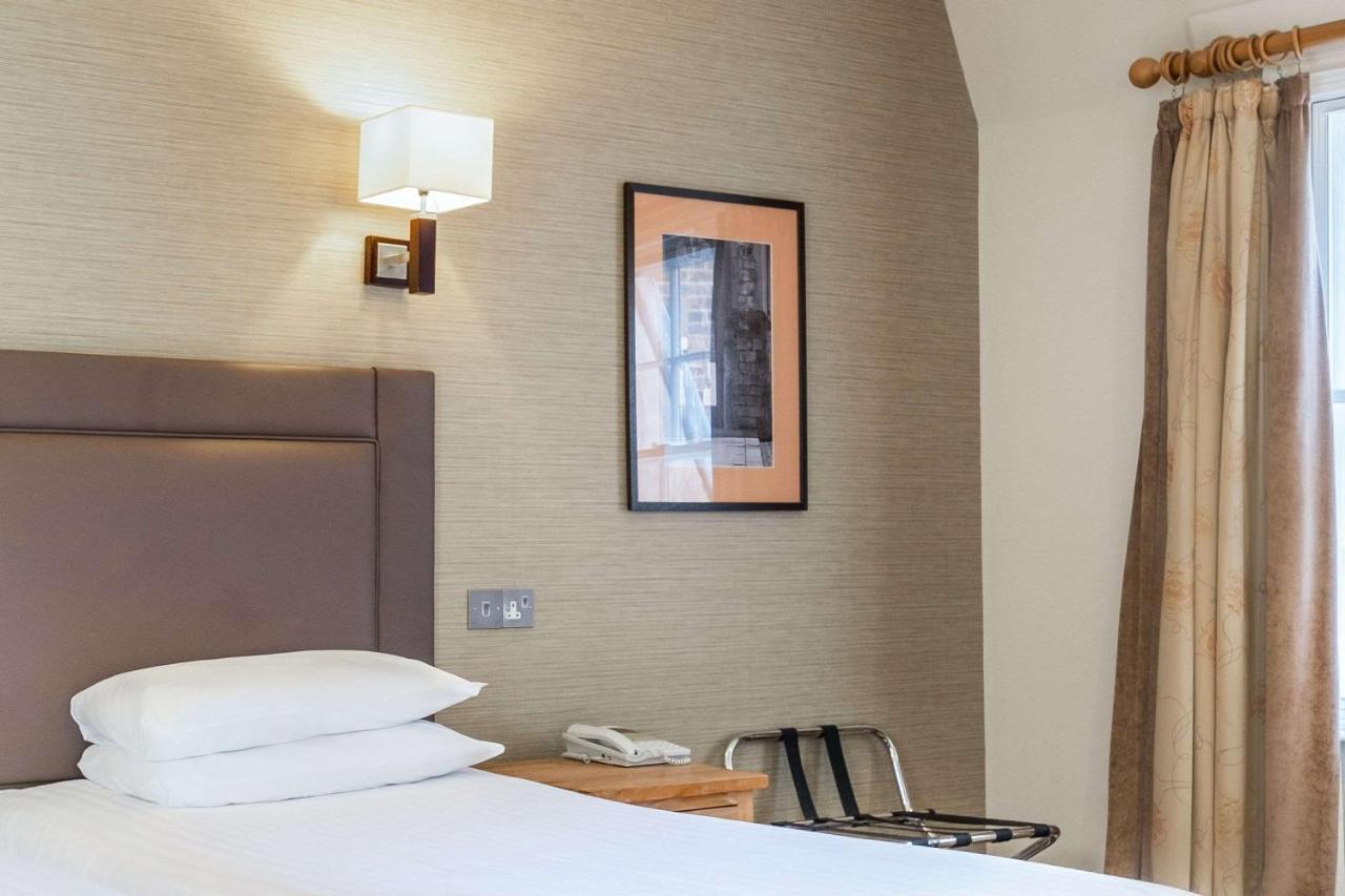 Clarion Collection Harte & Garter Hotel & Spa Уиндзор Екстериор снимка